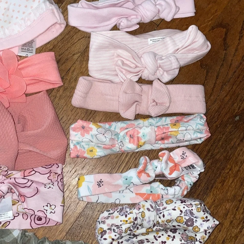 BUNDLE OF 11 MIXED BRANDS OF BABY GIRL HANDBANDS SIZE 0-6 MONTHS ALL NWOT OR EUC